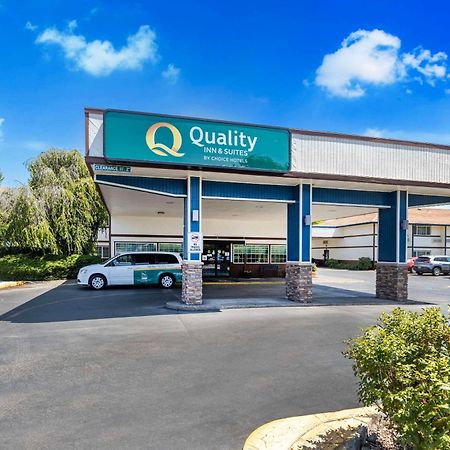 Quality Inn & Suites Medford Airport Ngoại thất bức ảnh