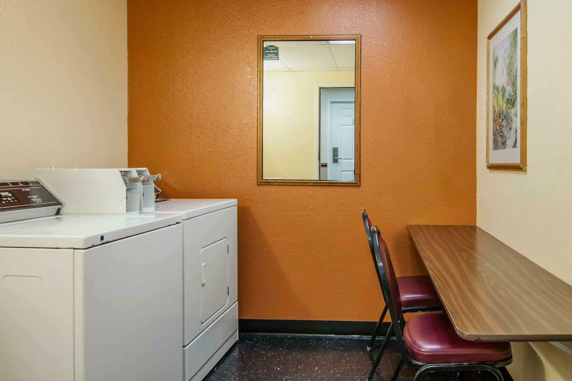 Quality Inn & Suites Medford Airport Ngoại thất bức ảnh
